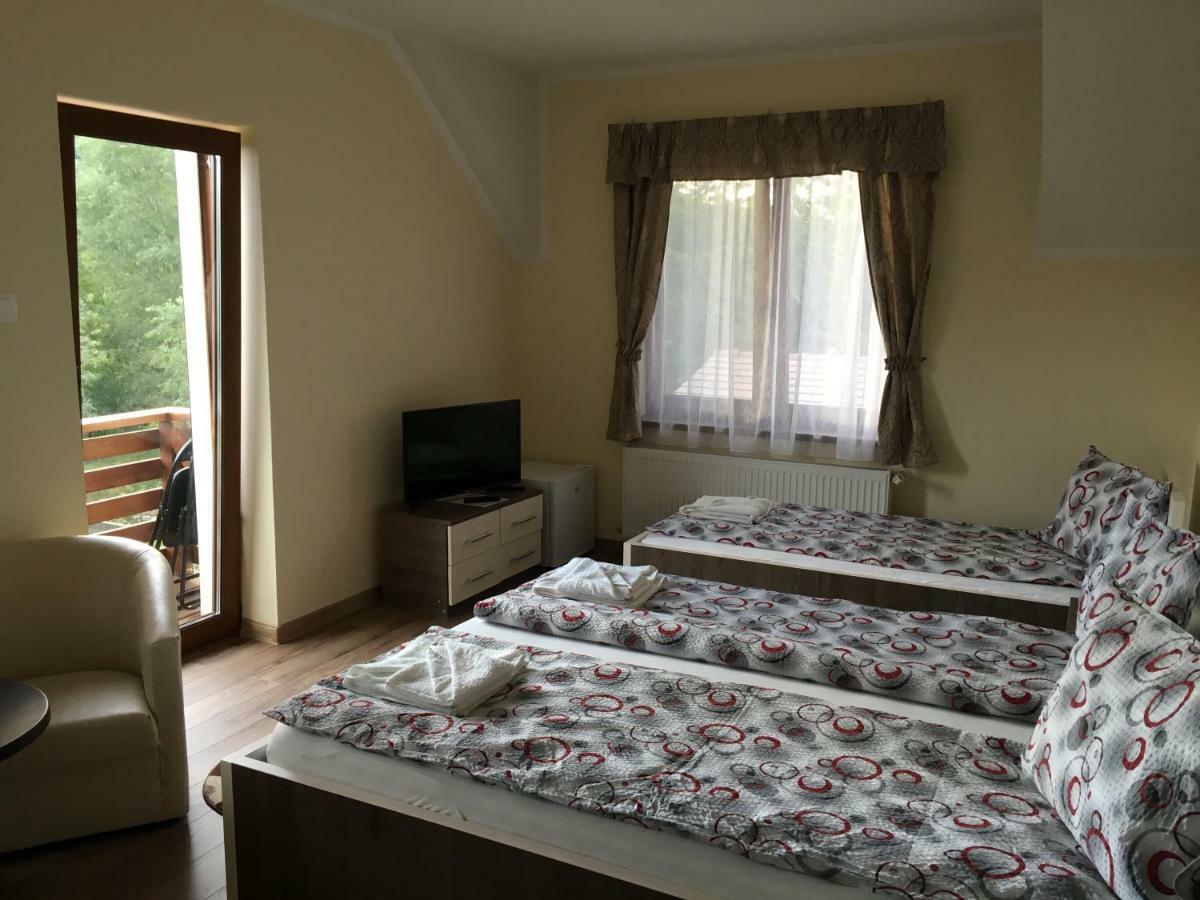 Farkas Panzio Bed & Breakfast Praid Exterior photo